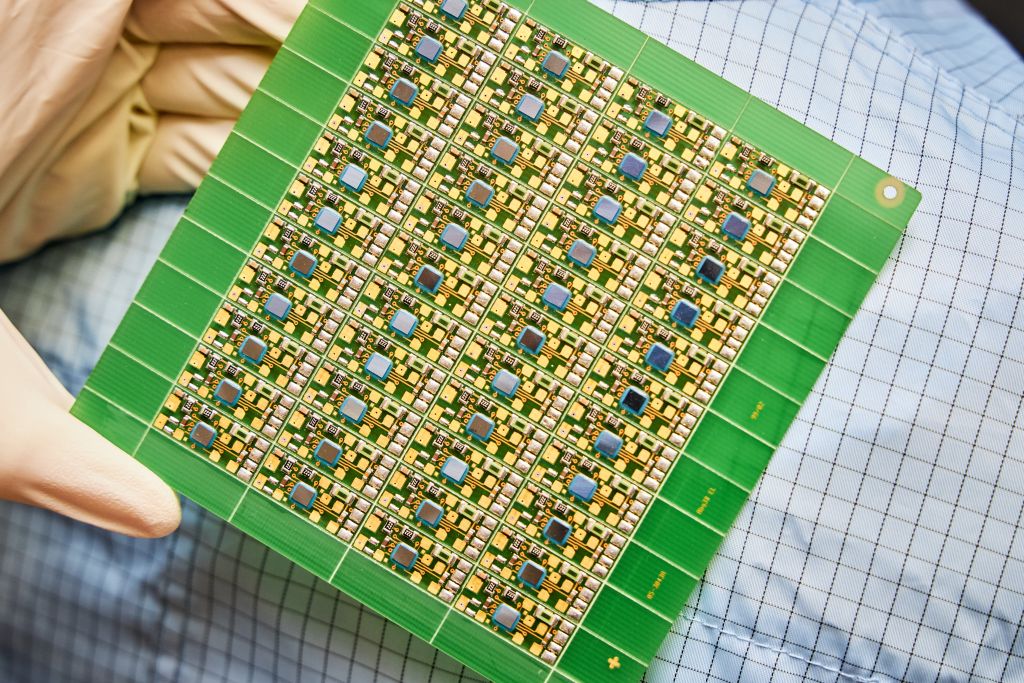 Chip Scale Laser Soldering